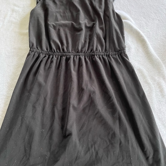 Black dress - Picture 6 of 10